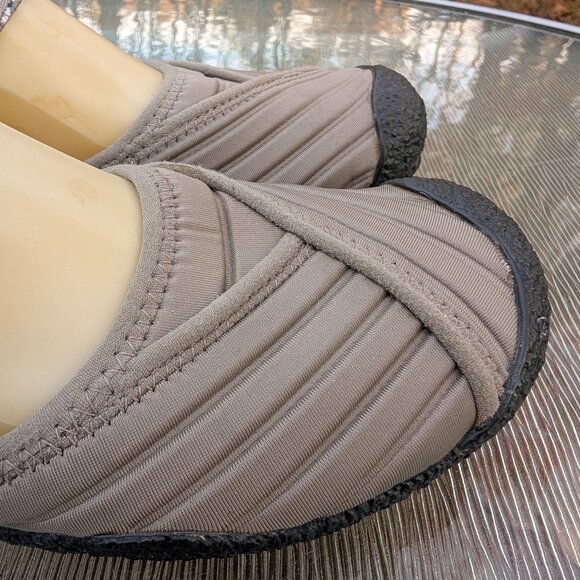 Women's Keen Mary Jane's Size 9 - Picture 8 of 11